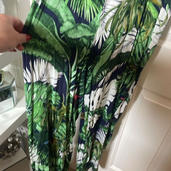 FashionNova Boho Green Ruffle Leaf Print Sexy jumpsuit | size M | NWT - Picture 6 of 9